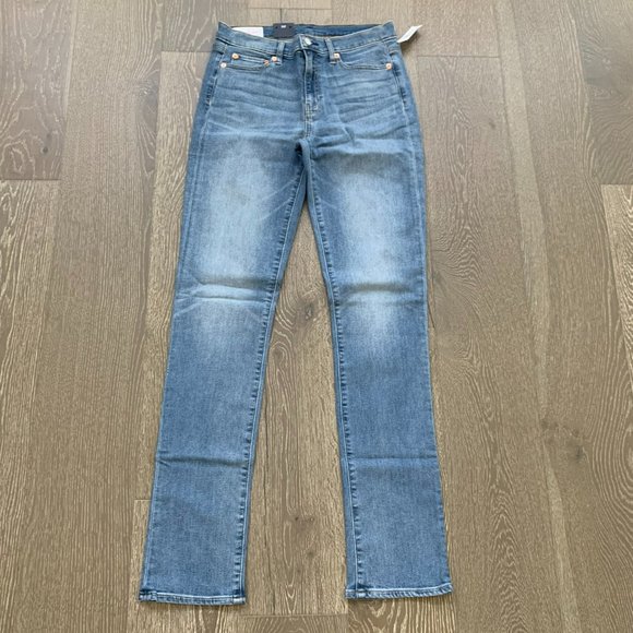 GAP Denim - Gap Classic Straight Mid-rise jeans size 30T
